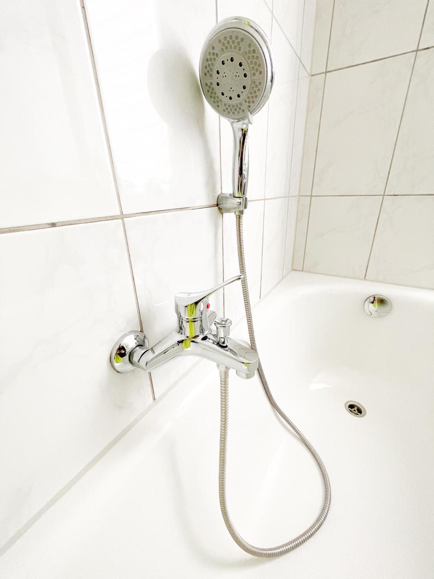 Zimmer In Kuenstlerwohnung Stuttgart Kültér fotó
